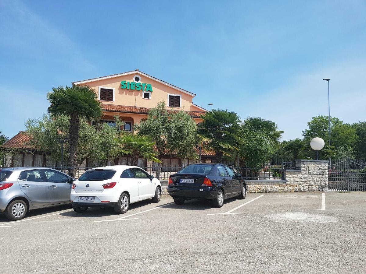 Rooms Siesta Poreč Exterior foto