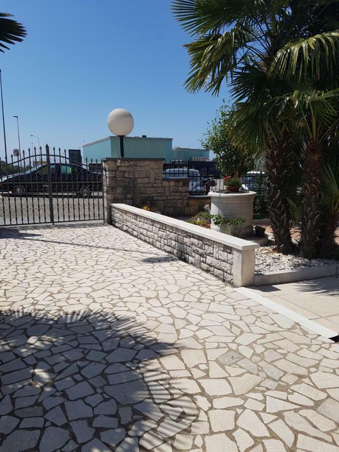 Rooms Siesta Poreč Exterior foto